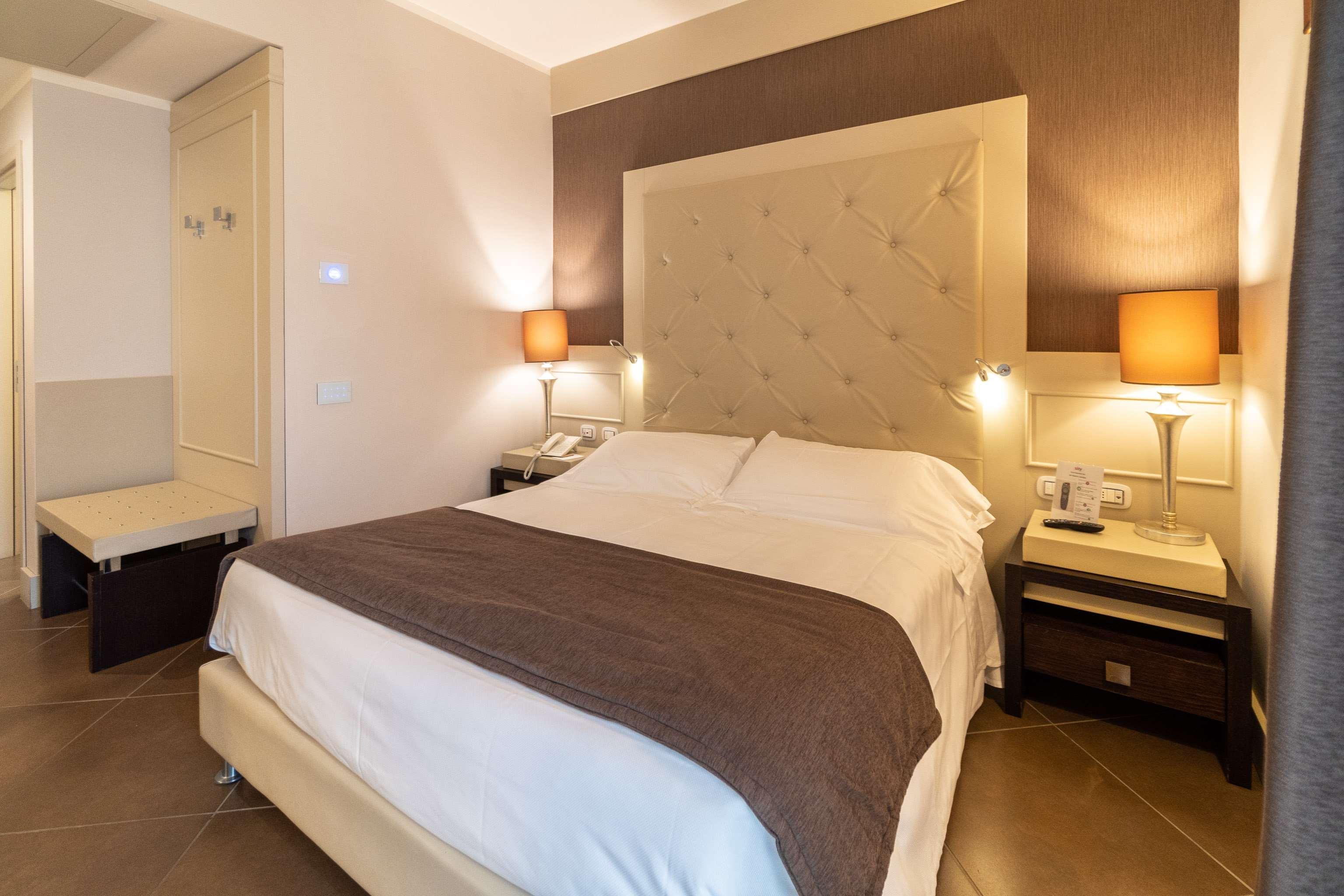 Best Western Plus Hotel Perla Del Porto Катандзаро Екстериор снимка