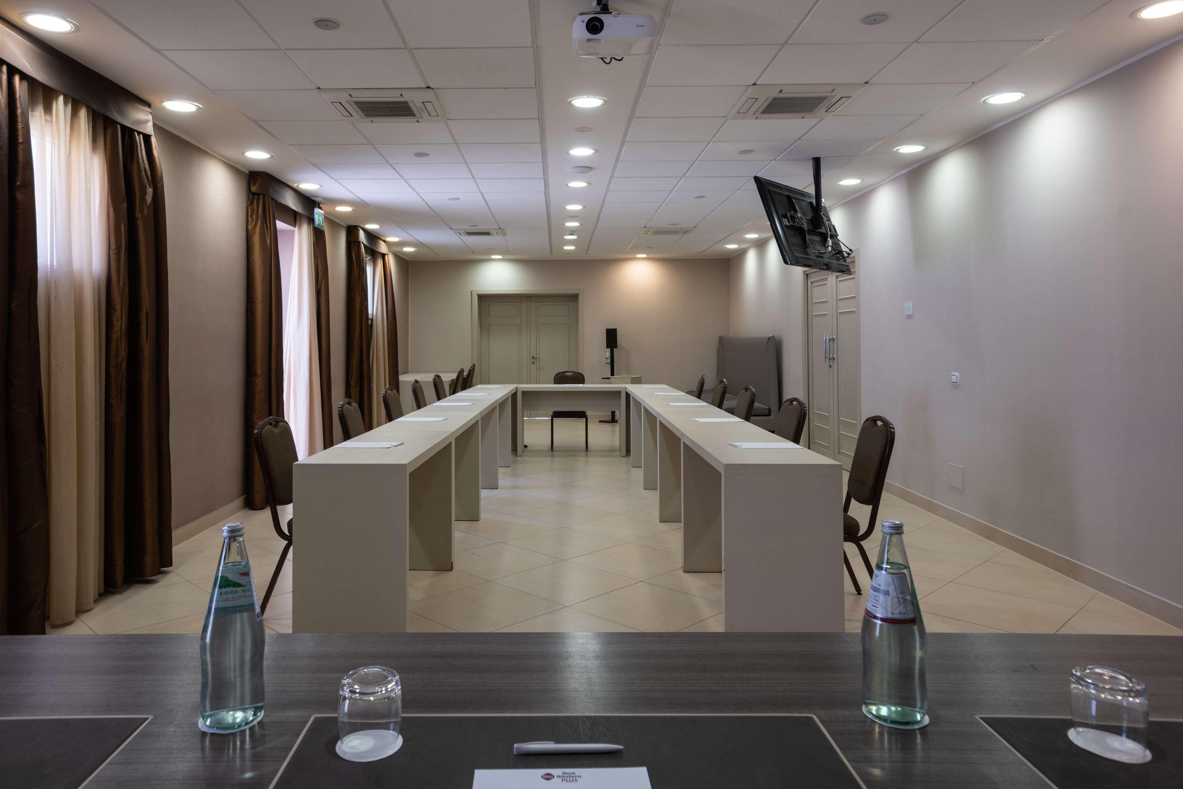 Best Western Plus Hotel Perla Del Porto Катандзаро Екстериор снимка