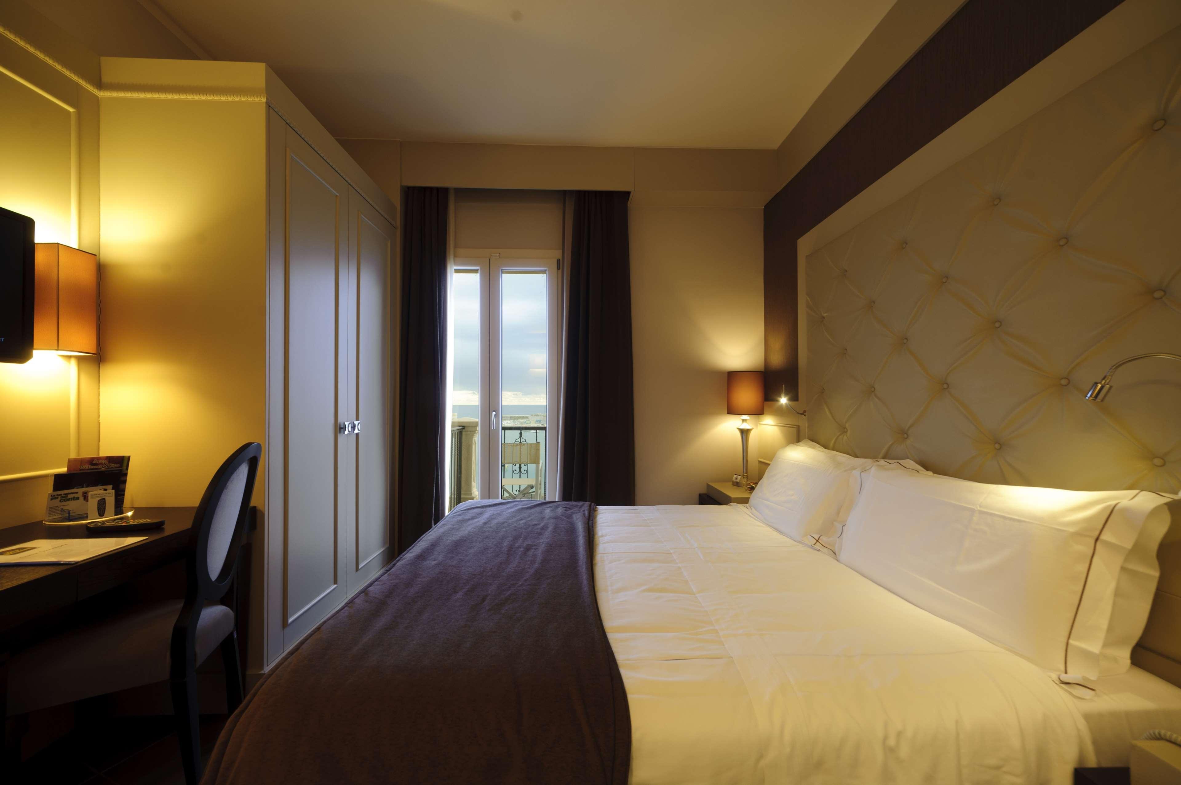 Best Western Plus Hotel Perla Del Porto Катандзаро Екстериор снимка